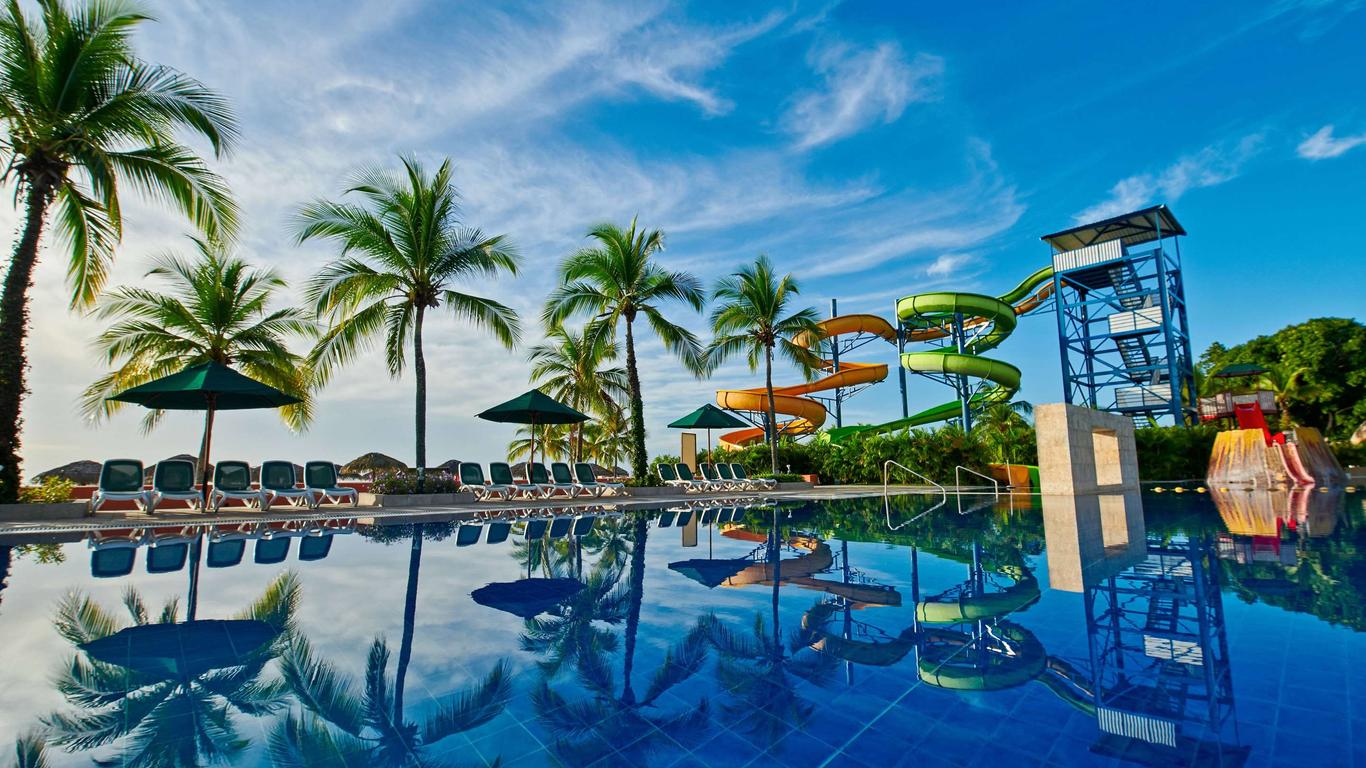 Royal Decameron Golf, Beach Resort and Villas